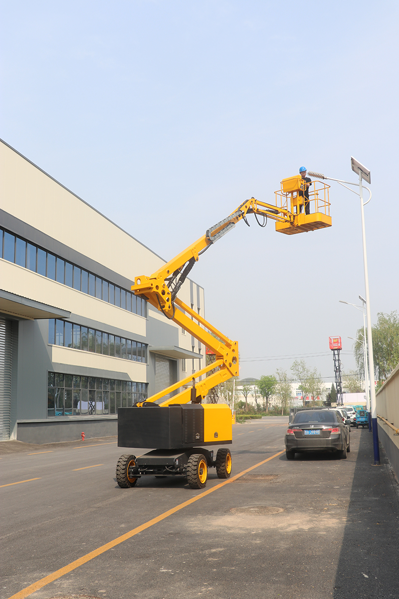 20米曲臂車裝柜發(fā)貨的一天！